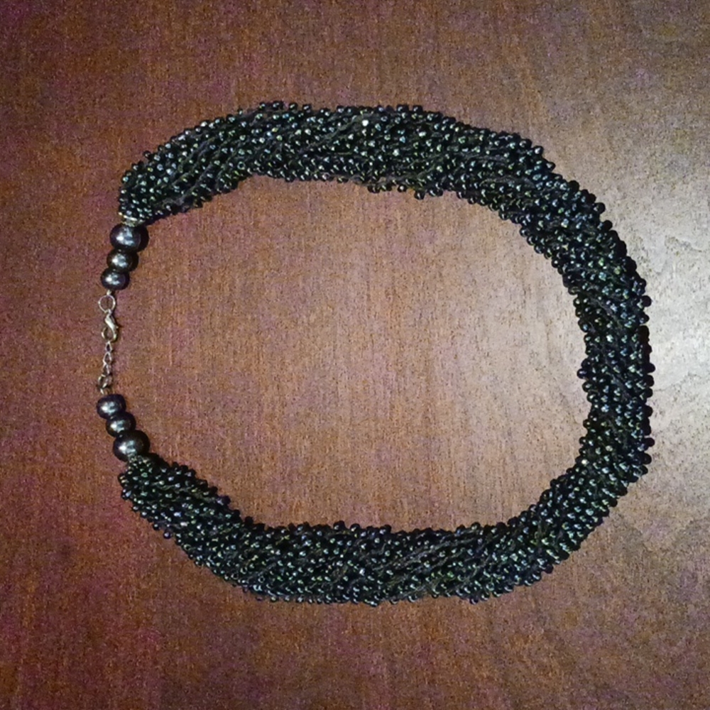 Metallic necklace